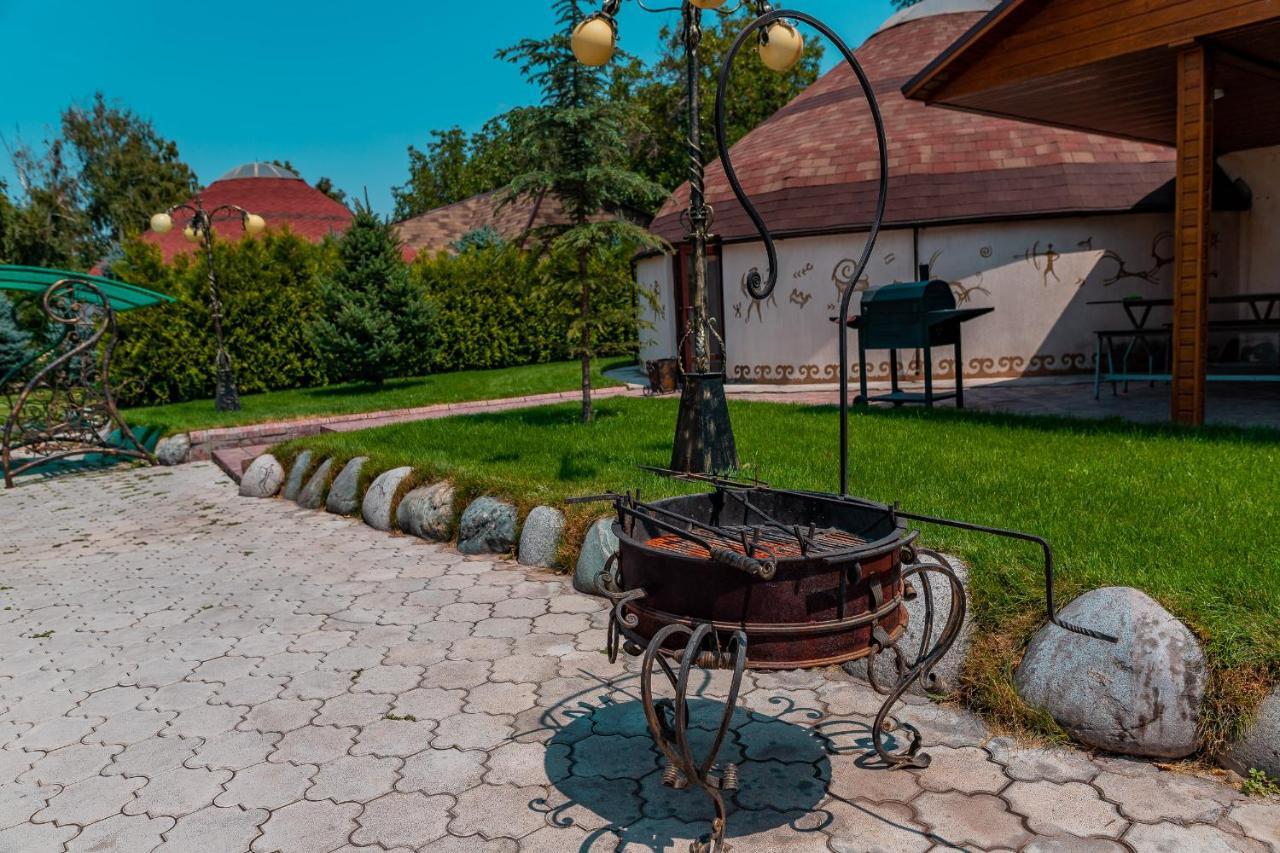 Gоlden Dragon Villa Hotel Μπισκέκ Εξωτερικό φωτογραφία