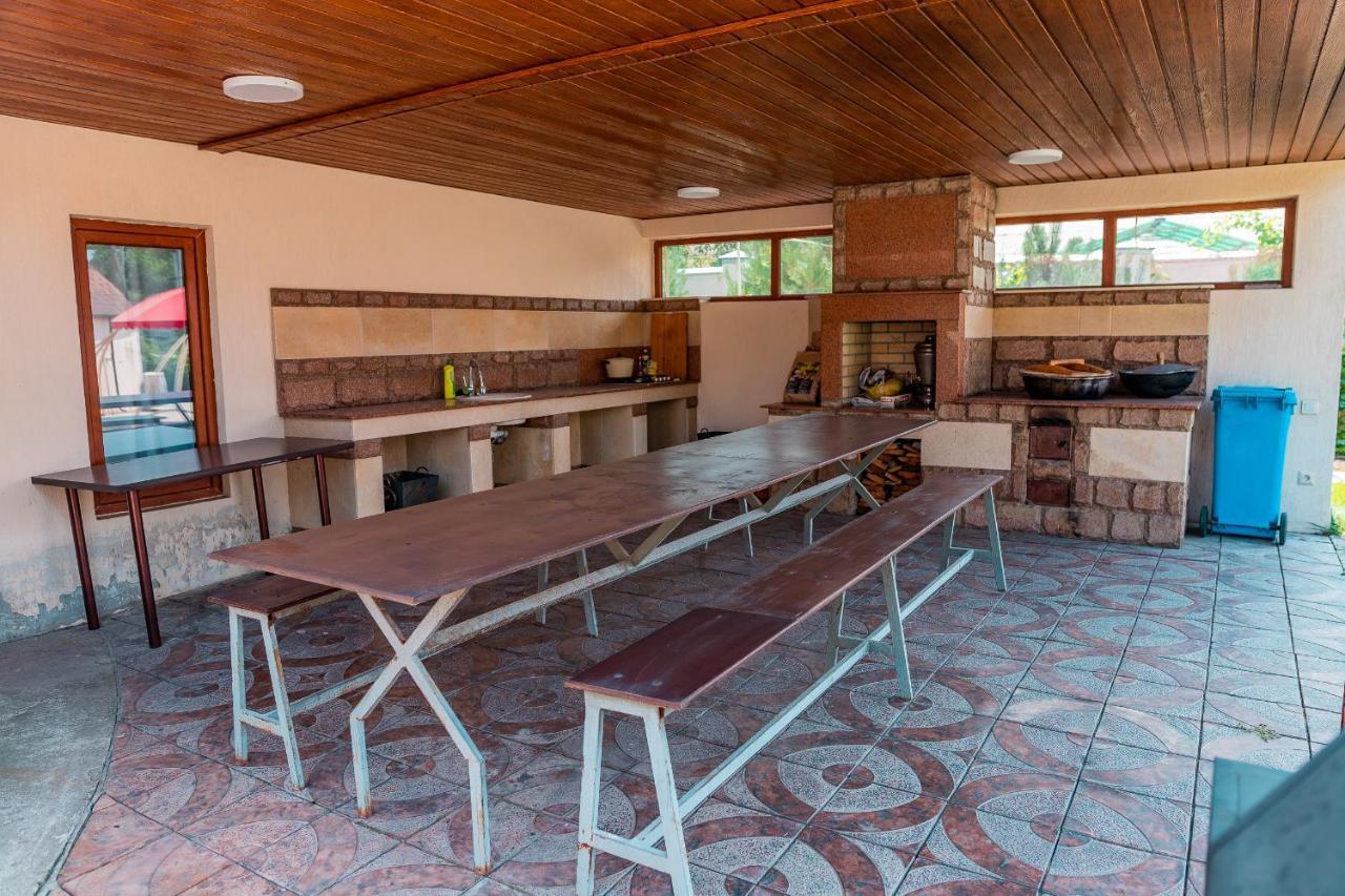 Gоlden Dragon Villa Hotel Μπισκέκ Εξωτερικό φωτογραφία