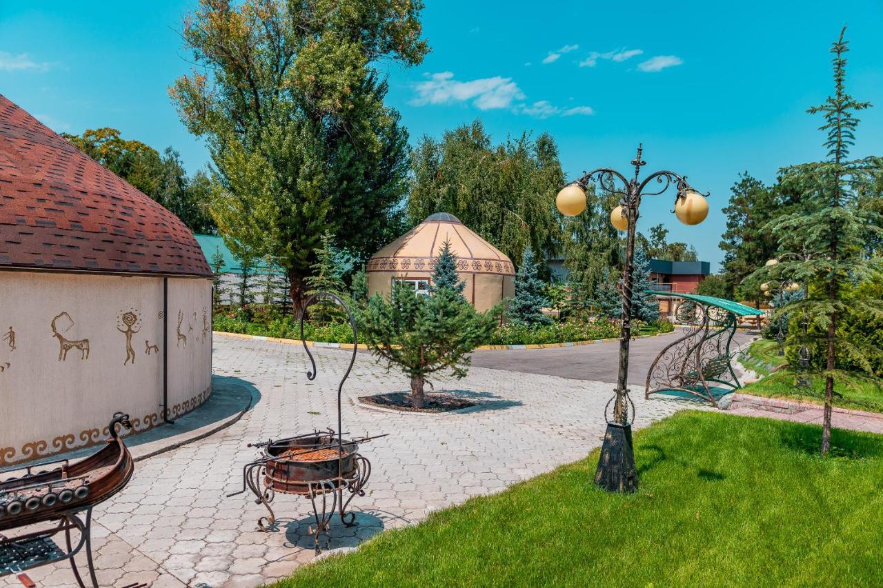 Gоlden Dragon Villa Hotel Μπισκέκ Εξωτερικό φωτογραφία