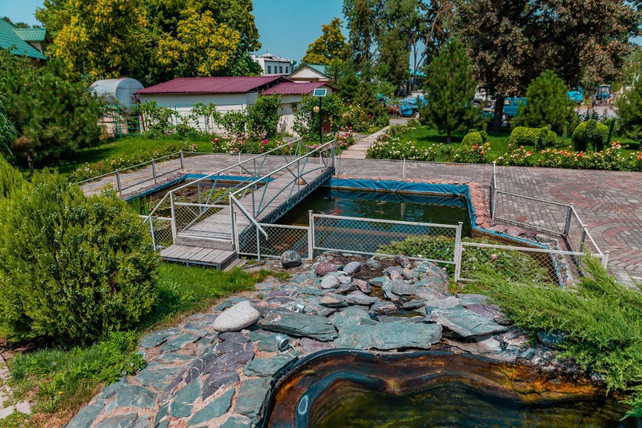 Gоlden Dragon Villa Hotel Μπισκέκ Εξωτερικό φωτογραφία